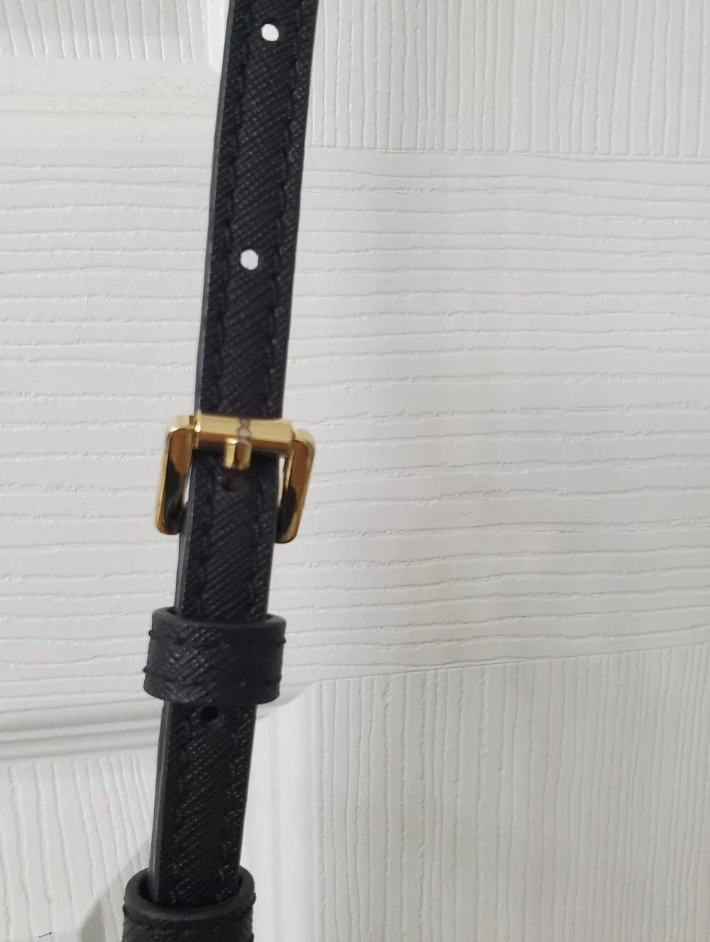 Michael Michael Kors Kelsey Nylon Crossbody bag with gold-tone - Picture 8 of 11